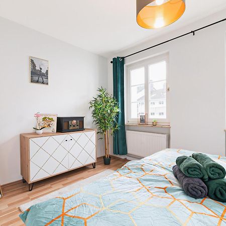Smart Home - Wuppertal - Perfect For 6 Guests - Central - Netflix - Schwebebahn - Free Parking Zone Exterior foto