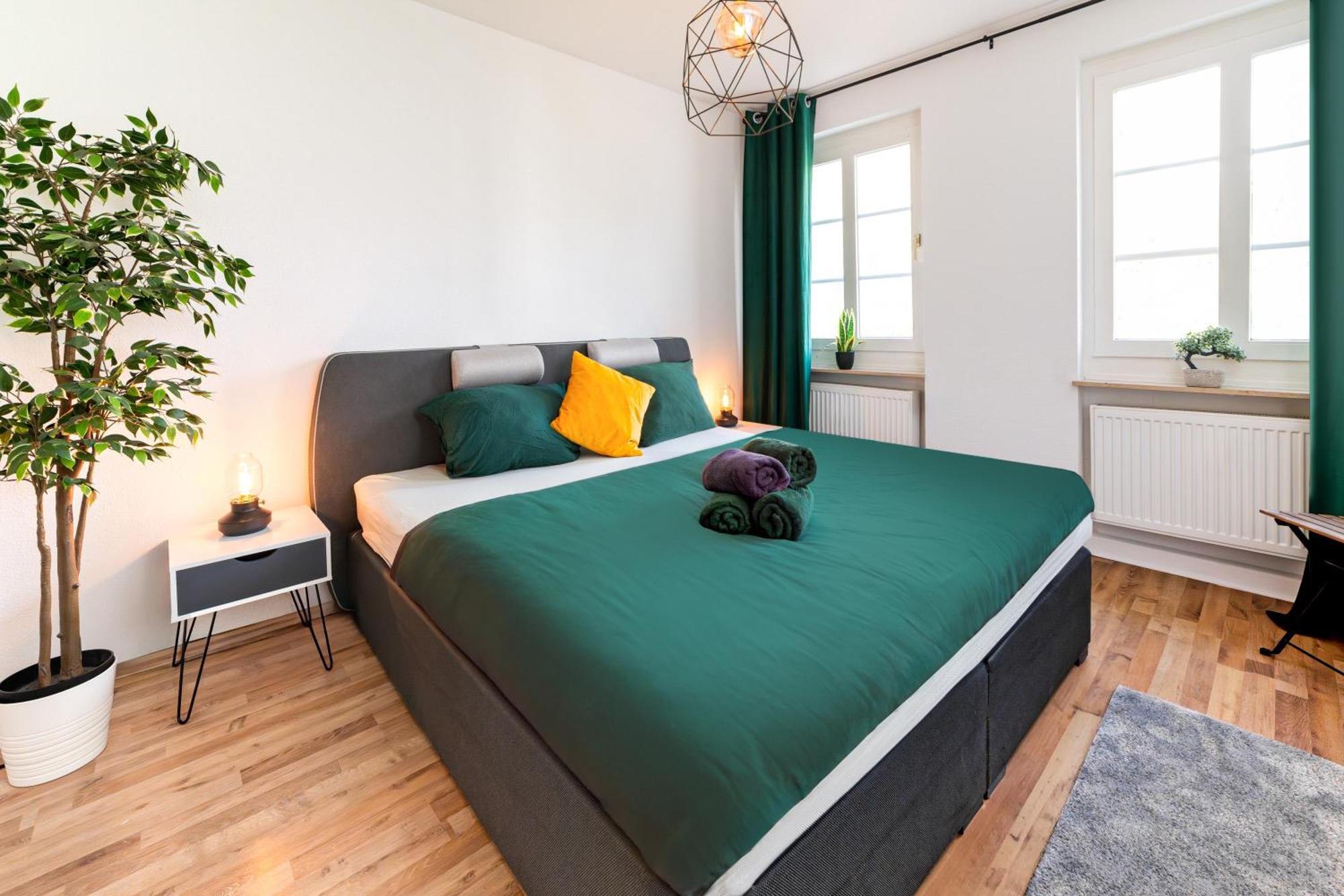 Smart Home - Wuppertal - Perfect For 6 Guests - Central - Netflix - Schwebebahn - Free Parking Zone Exterior foto