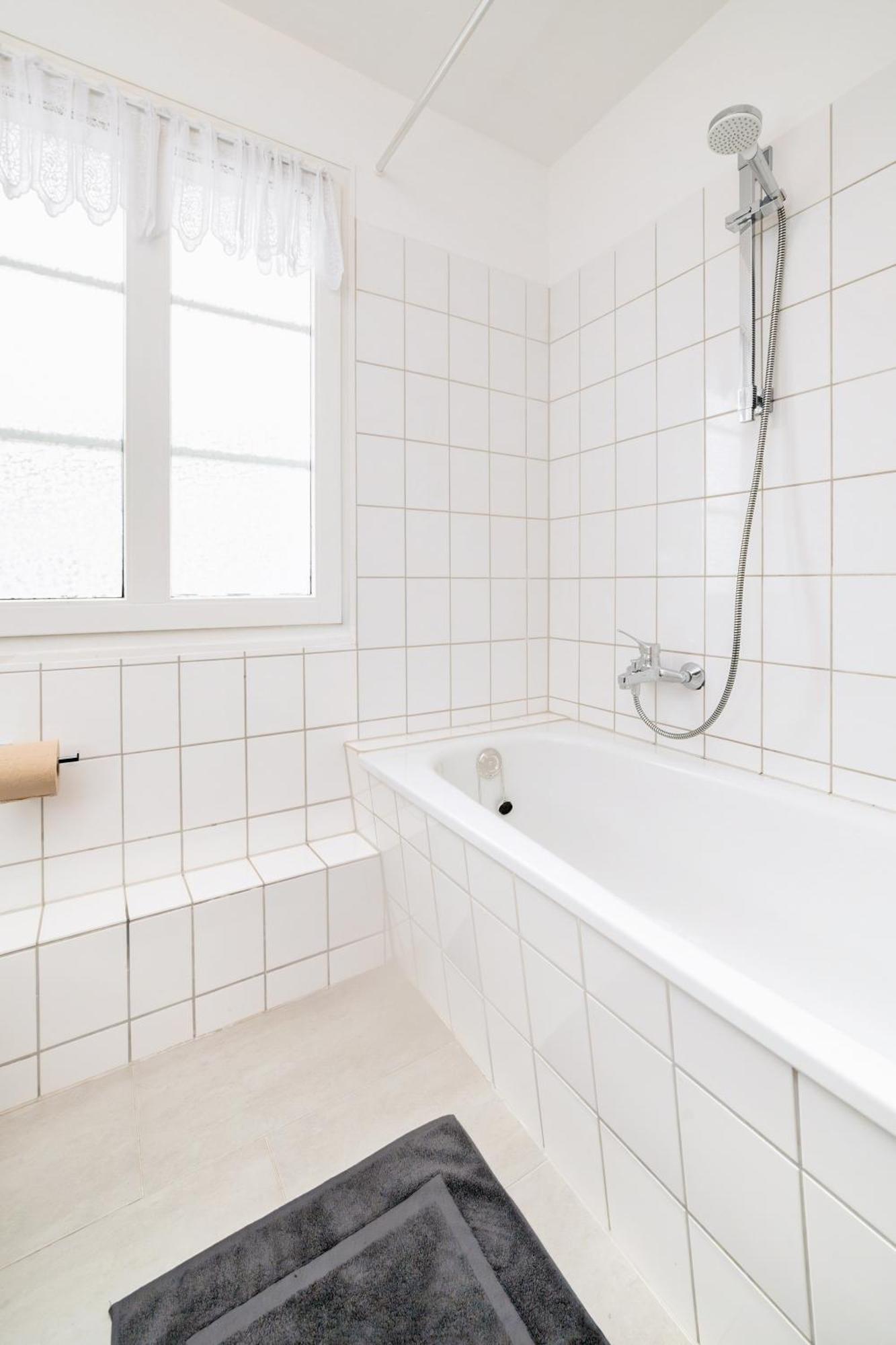 Smart Home - Wuppertal - Perfect For 6 Guests - Central - Netflix - Schwebebahn - Free Parking Zone Exterior foto